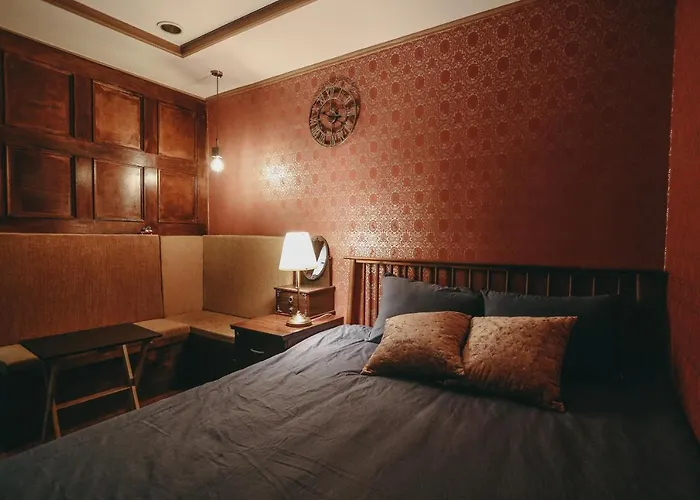 B&B Mamuang House